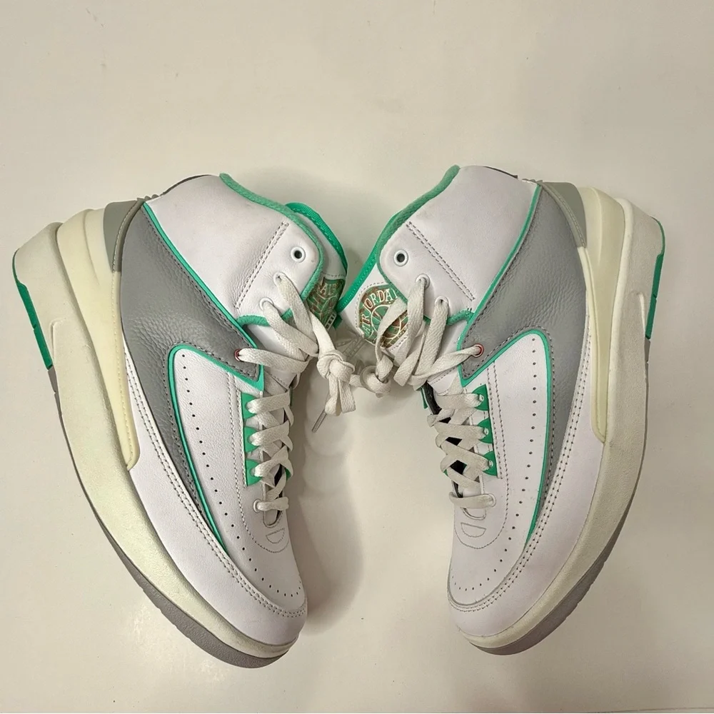 Nike Air Jordan 2 Retro Shoes Womens Size 10.5 Sneakers Crystal Mint‎ White